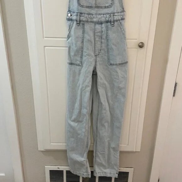 NEW WeWoreWhat Slouchy Slit Overalls in Super Light Blue Denim Jean XS - Picture 7 of 8